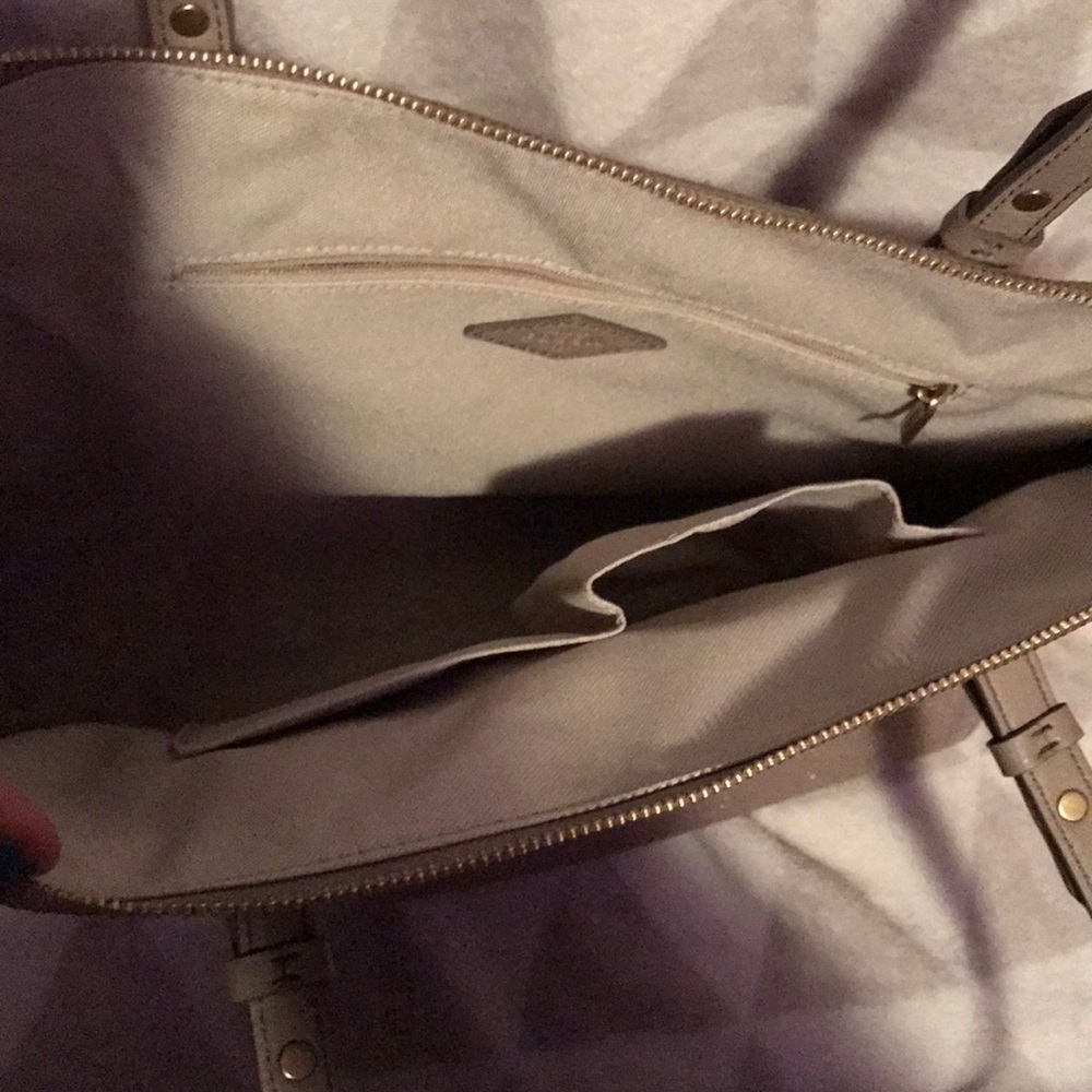 Fossil Tote - Picture 2 of 2